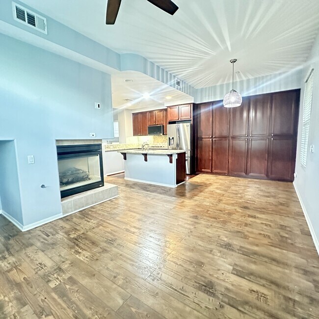 Foto del edificio - 2649 Villas Way