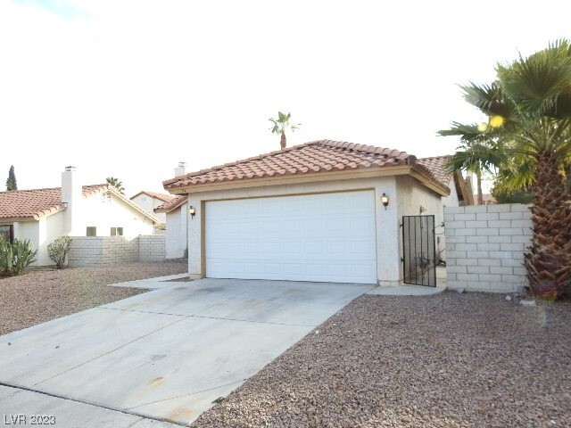 Building Photo - 531 Macbrey Dr