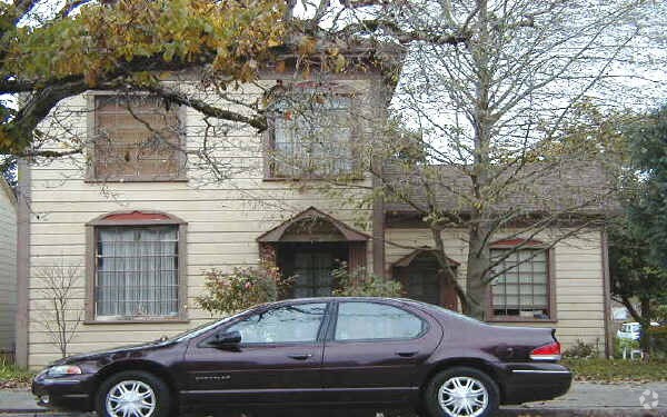 Foto principal - 829 Saint Helena Ave