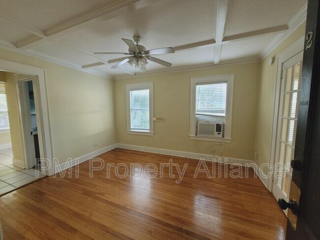 Foto del edificio - 617 N Hyer Ave