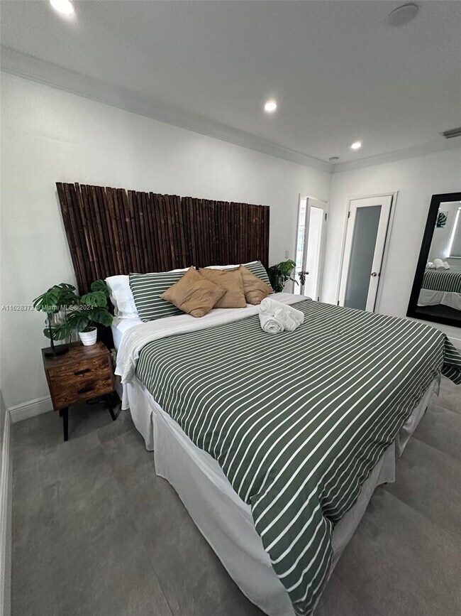 Foto del edificio - 7135 Collins Ave