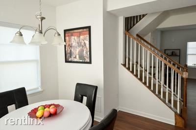 Building Photo - 440 Highland Ave