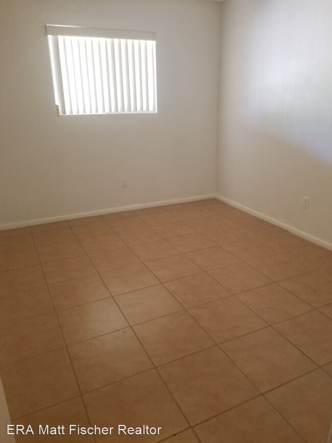 Building Photo - 3 br, 2 bath House - 7833 S Phillips Ave
