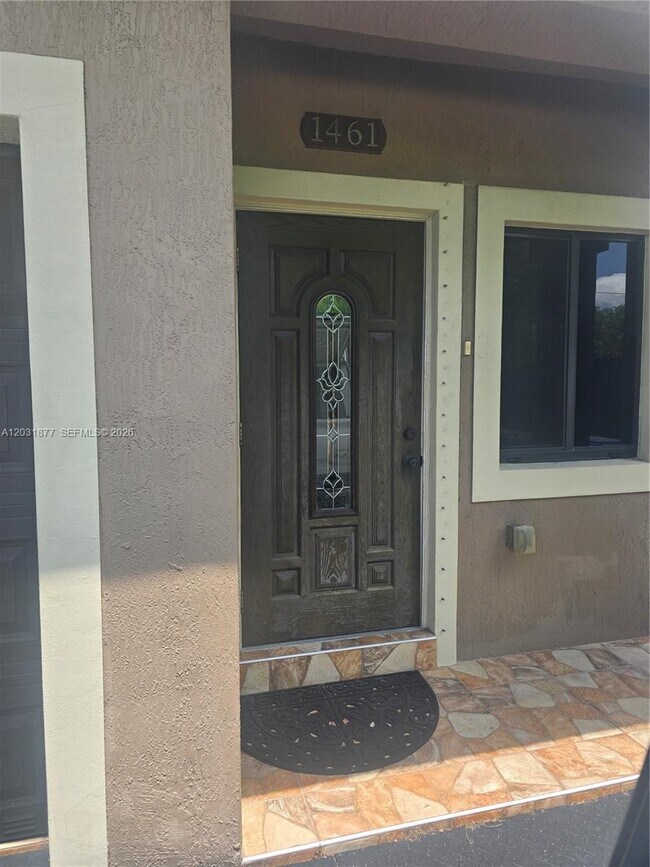 Foto del edificio - 1461 SW 40th Terrace