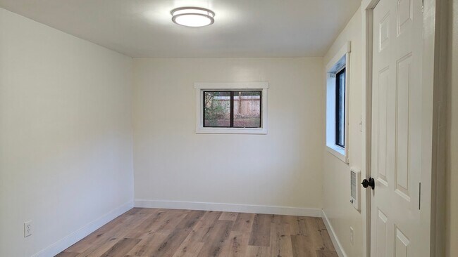 Foto del edificio - 1746 NE 136th St
