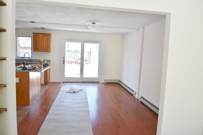 Building Photo - 53 Waterhouse St