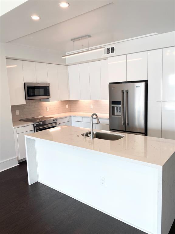 Foto principal - 2502 N Houston St
