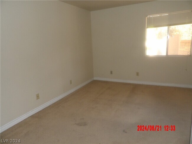 Foto del edificio - 5251 Indian River Dr