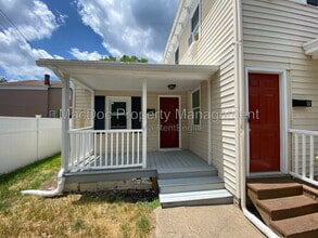 Building Photo - 806 Weedon St