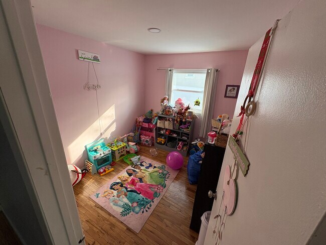 Foto del edificio - 16 Wilson Ave