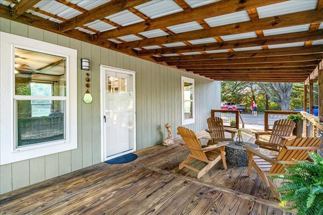 Foto del edificio - 409 Willow Dr