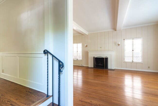 Foto del edificio - 10474 Eastborne Ave