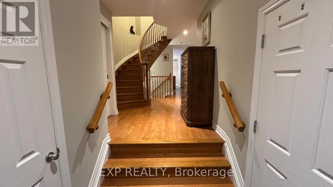 Building Photo - 356 Tourmaline Cres