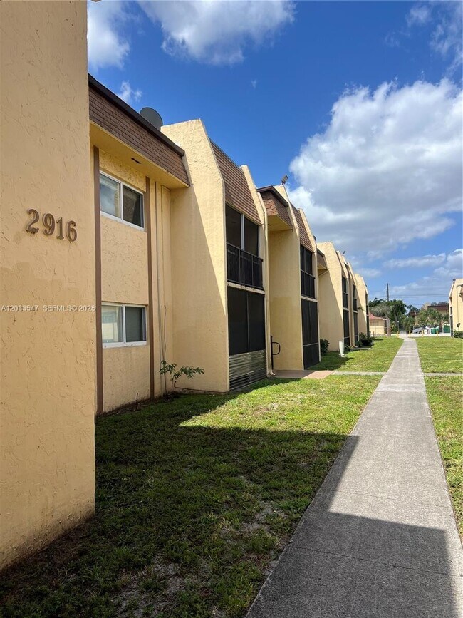 Building Photo - 2916 NW 55th Ave