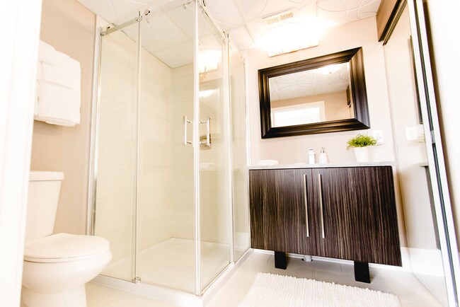 2BR, 2BA - Bathroom - McCurdy Apartments