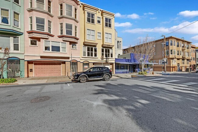 Foto del edificio - 3246 21st St