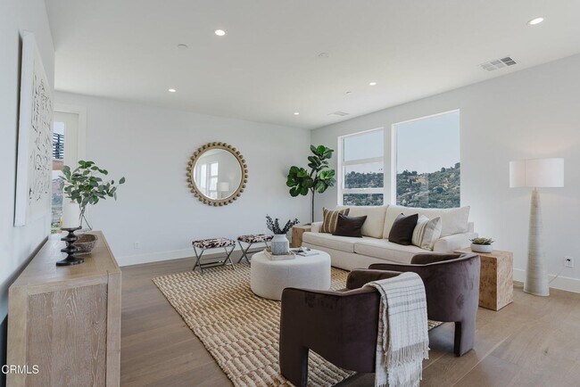 Foto del edificio - 3870 W Point Dr