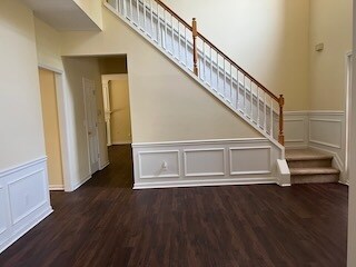 Foto del edificio - 10705 Glenbarr Dr