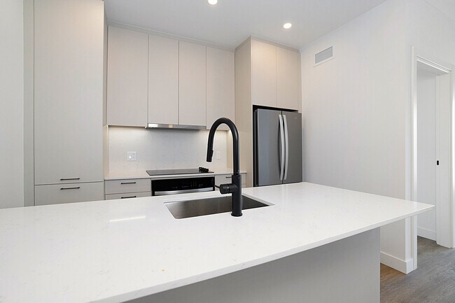Photo du bâtiment - 1245 Rue Sherbrooke O