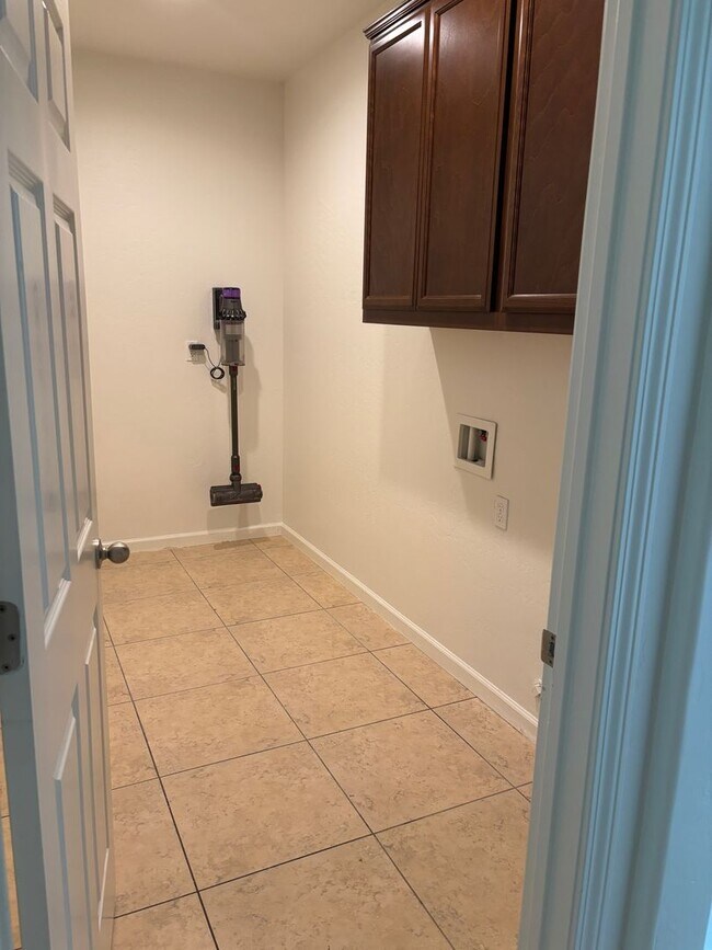 Building Photo - NW Visalia Home Coming Soon with a pool!