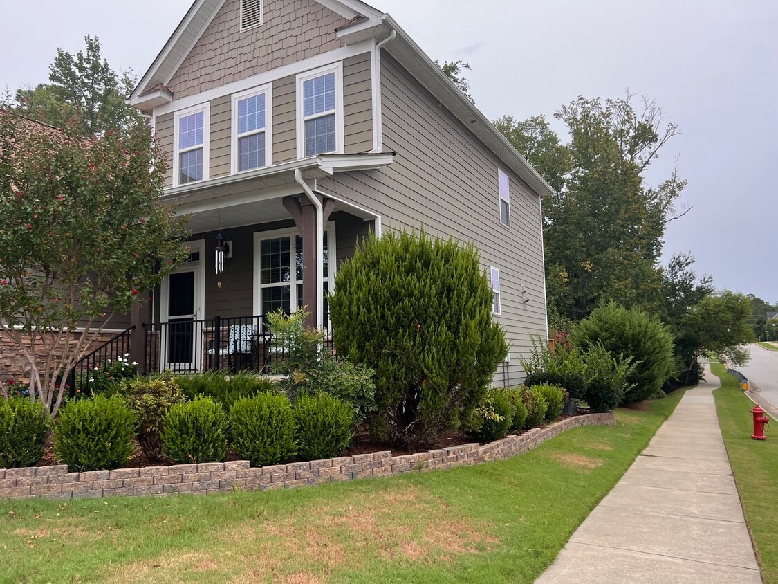 Foto principal - 621 Rose Laurel Ct