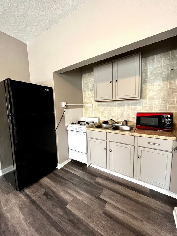 1645 E St, Lincoln, NE 68508 Condo for Rent in Lincoln, NE