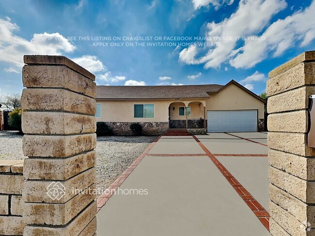 Building Photo - 12455 Telfair Ave