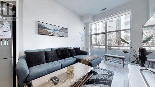 Building Photo - 1787-1787 St Clair Ave W