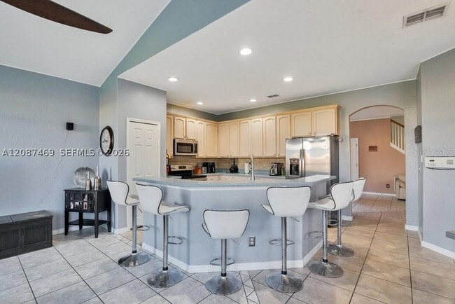 Building Photo - 321 Corvina Dr