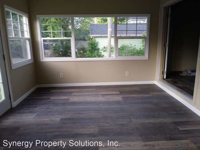 Building Photo - 3 br, 1 bath House - N Columbus St 717 Cra...