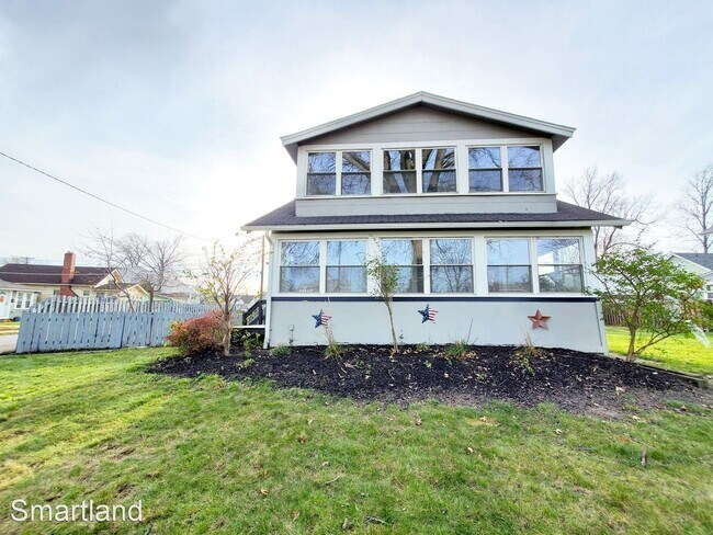 Foto del edificio - 3 br, 1.5 bath House - 80 E. 221st Street