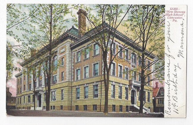 Foto del edificio - 355 W Chestnut St