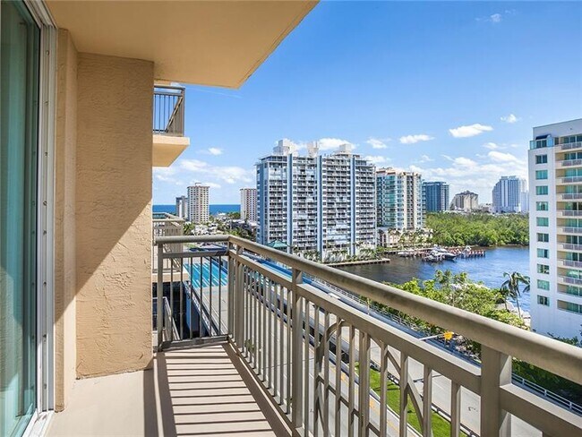 Foto del edificio - 1040 Seminole Dr