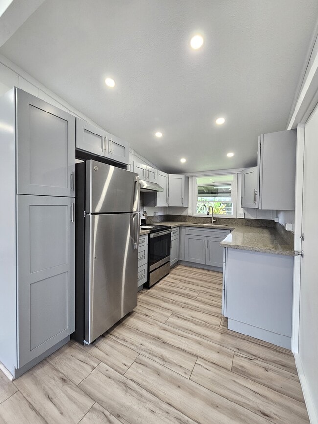 Foto del edificio - 95-230-230 Waipono St