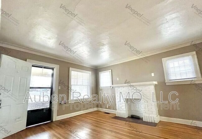 Building Photo - 5446 Harrison St