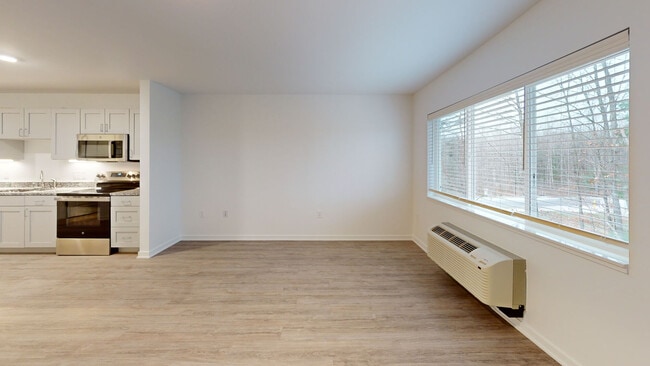 Interior Photo - Lakeshore Flats
