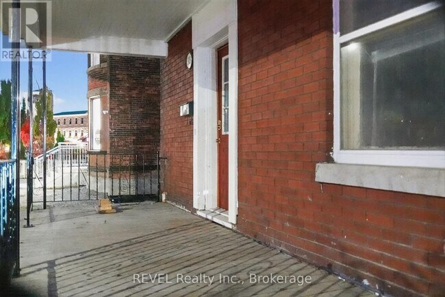 Photo du bâtiment - 303 Merritt St