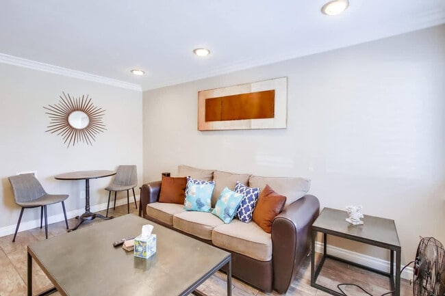 Building Photo - 3764 Bayside Ln