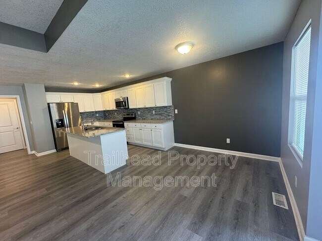 Foto del edificio - 603B S Hillcrest St