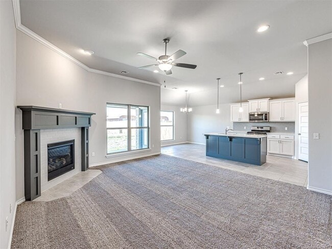 Building Photo - 513 Grand Sycamore Dr