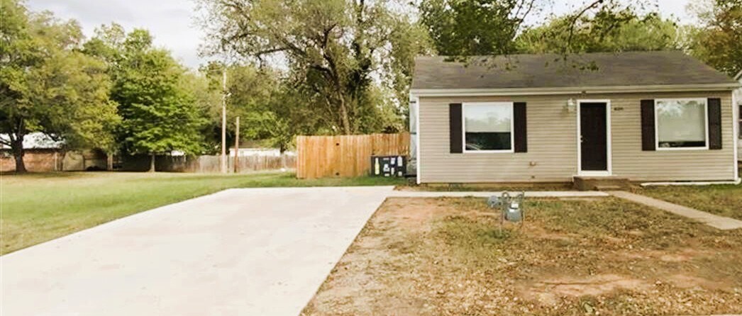 Foto principal - 835 S Burdick St