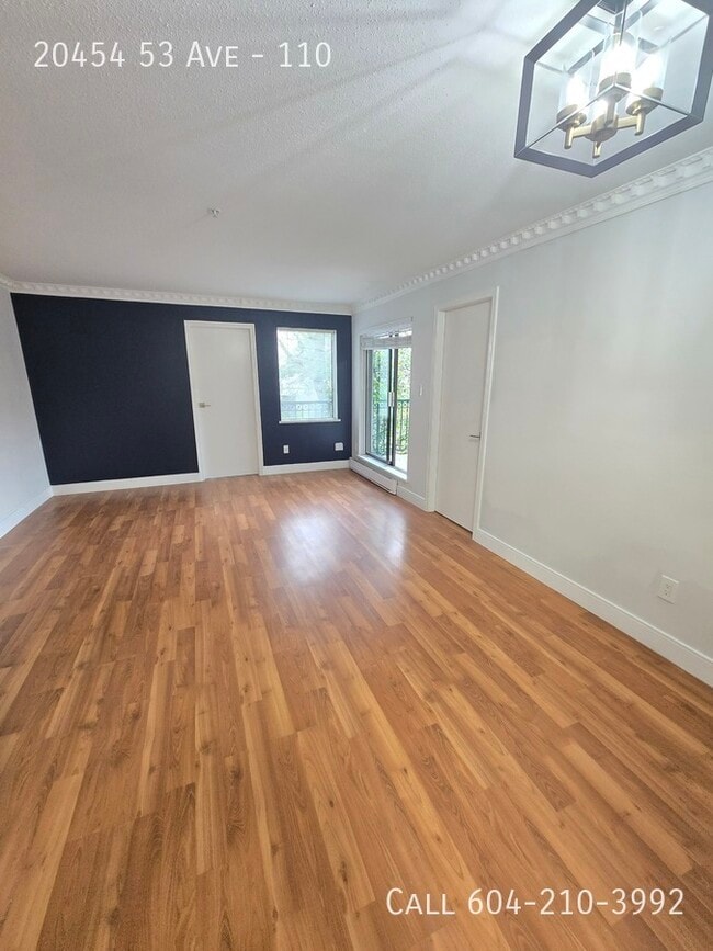 Building Photo - Conveniently Located Condo in Langley