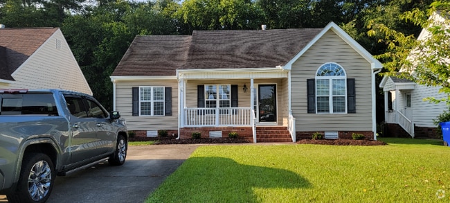 Building Photo - 1009 Sebring Dr