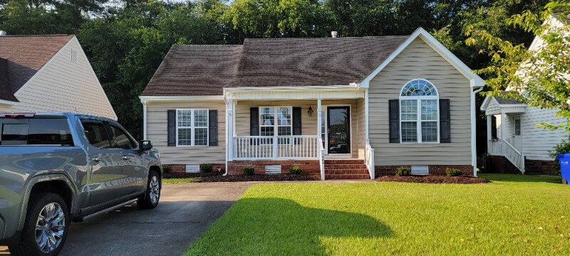 Foto principal - 1009 Sebring Dr