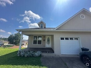 Building Photo - 53 Pulliam St