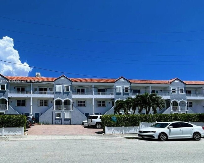 Building Photo - 349 Virginia St