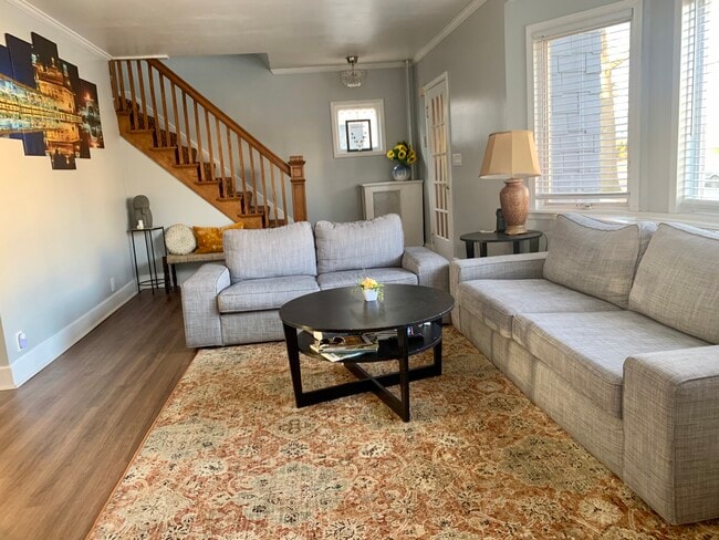 Building Photo - 29 Cardinal Ave