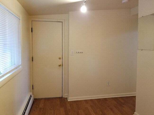 Foto del edificio - Seven Thirty, LLC (745)