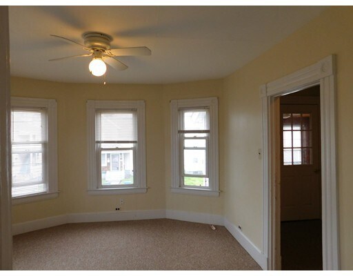 Building Photo - 40 Baldwin St