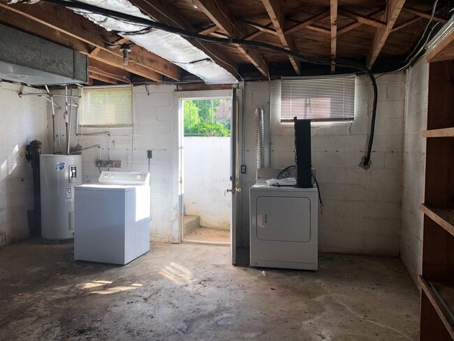 Photo - Brick Ranch with fresh paint! Carport! Located right at Fort Ave and Wards Rd House